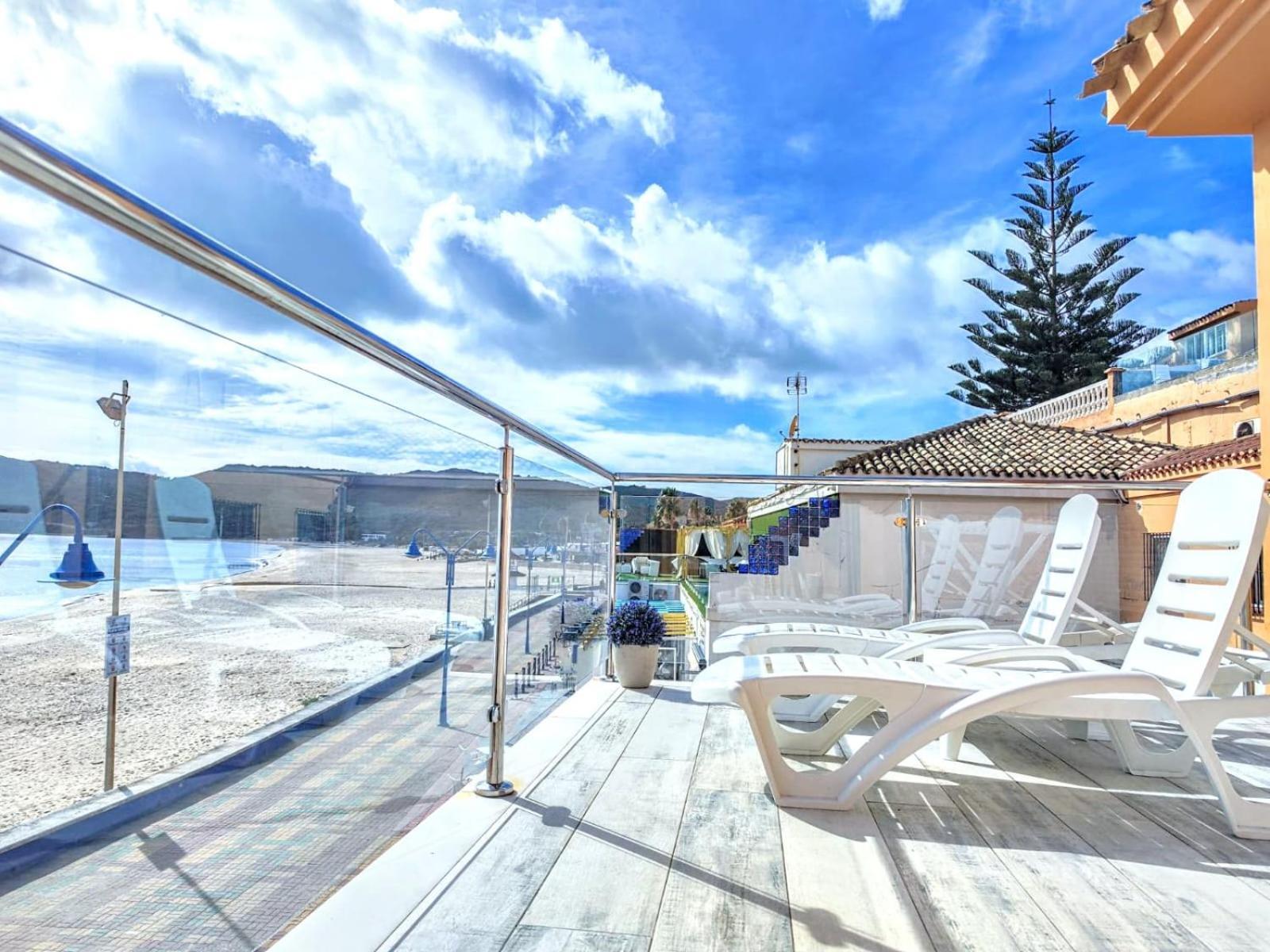 Getares Beach Альхесирас Экстерьер фото